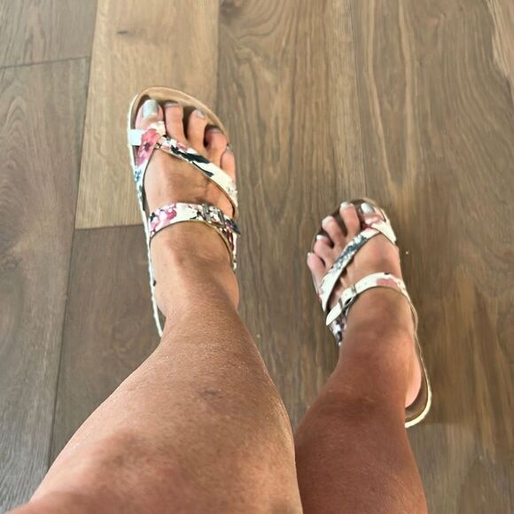 Madden Girl FLORAL Sandals - Picture 8 of 11